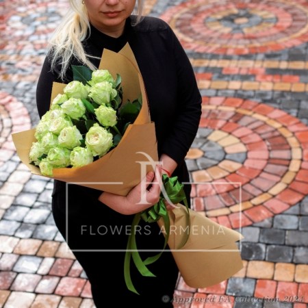 Bouquet of 17 White Roses