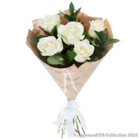 Bouquet of white roses