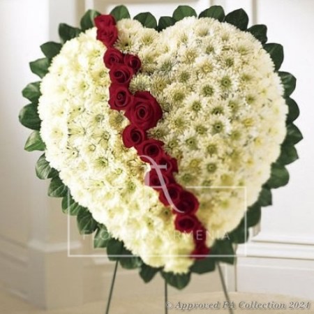 Elegant Remembrance Standing Heart