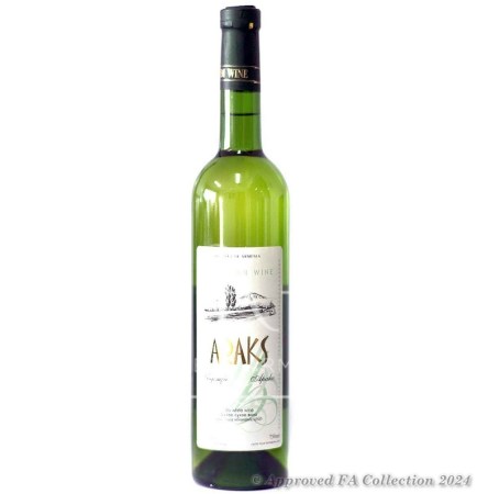 Araks Dry White Wine