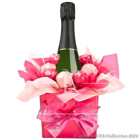 Champagne in Sweet Bouquet