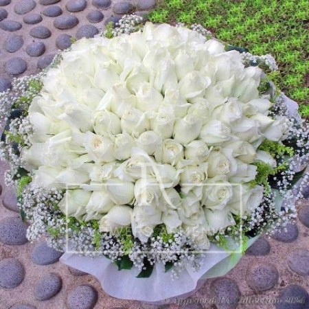 101 Roses Basket