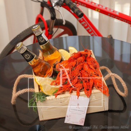 Box with Lobster