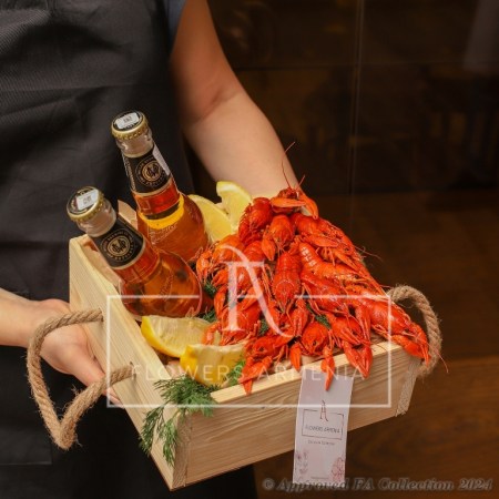 Box with Lobster