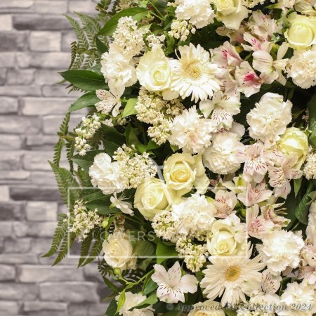 Graceful Eternal Wreath