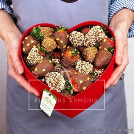 Berry Heart Box
