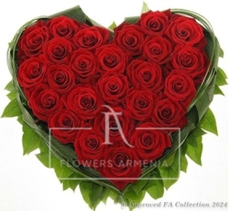 Enchanting Red Roses Heart