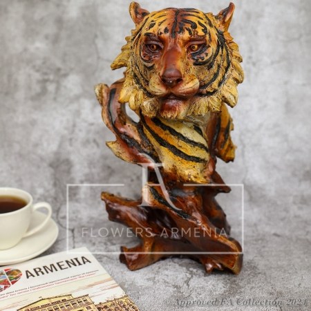 Wise Tiger Statue
