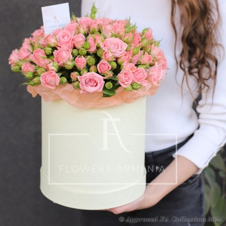 Delicate Roses Box