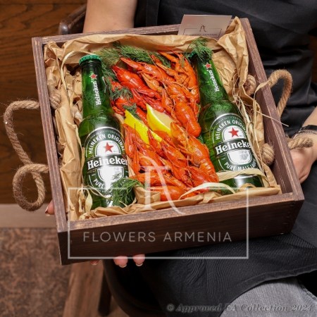 Lobster And Heineken Box