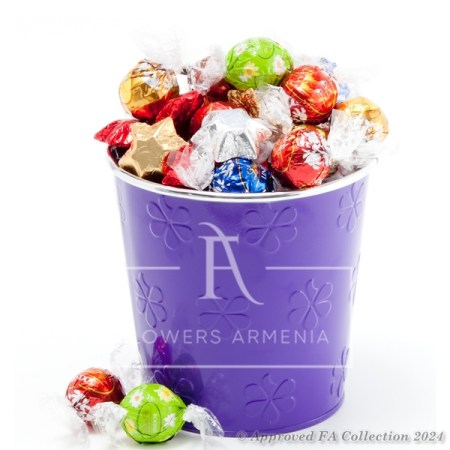Candy Bucket