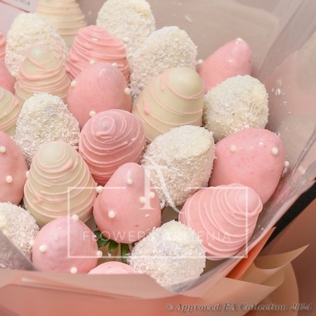 Chocolate Dipped Strawberries Bouquet