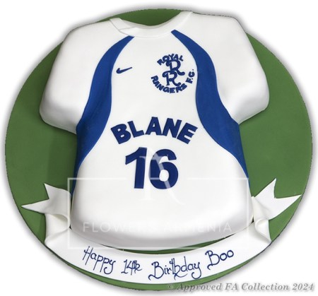 T shirt Cake