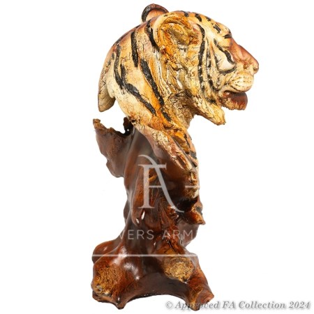Wise Tiger Statue
