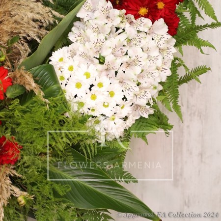 Roind Wreath with Gerbera and Alstromeries